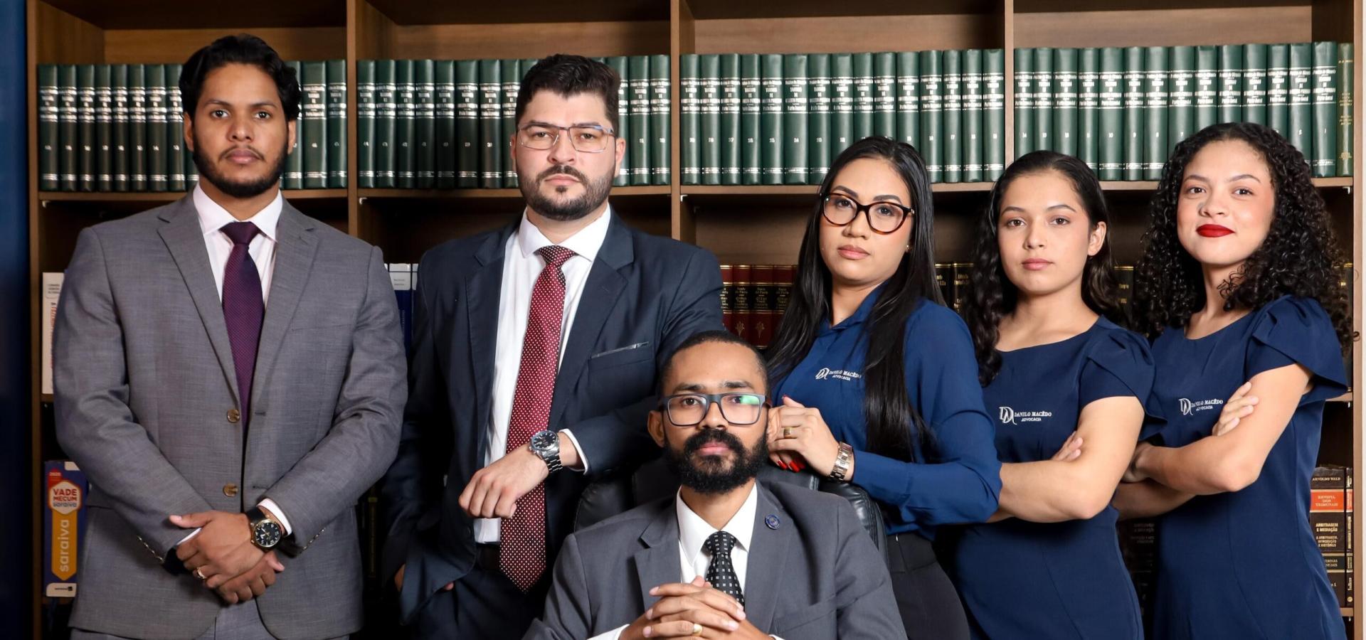 Somos uma empresa jurídica especializada, com experiência reconhecida em casos sensíveis de média e alta complexidade - Danilo Macedo Advocacia